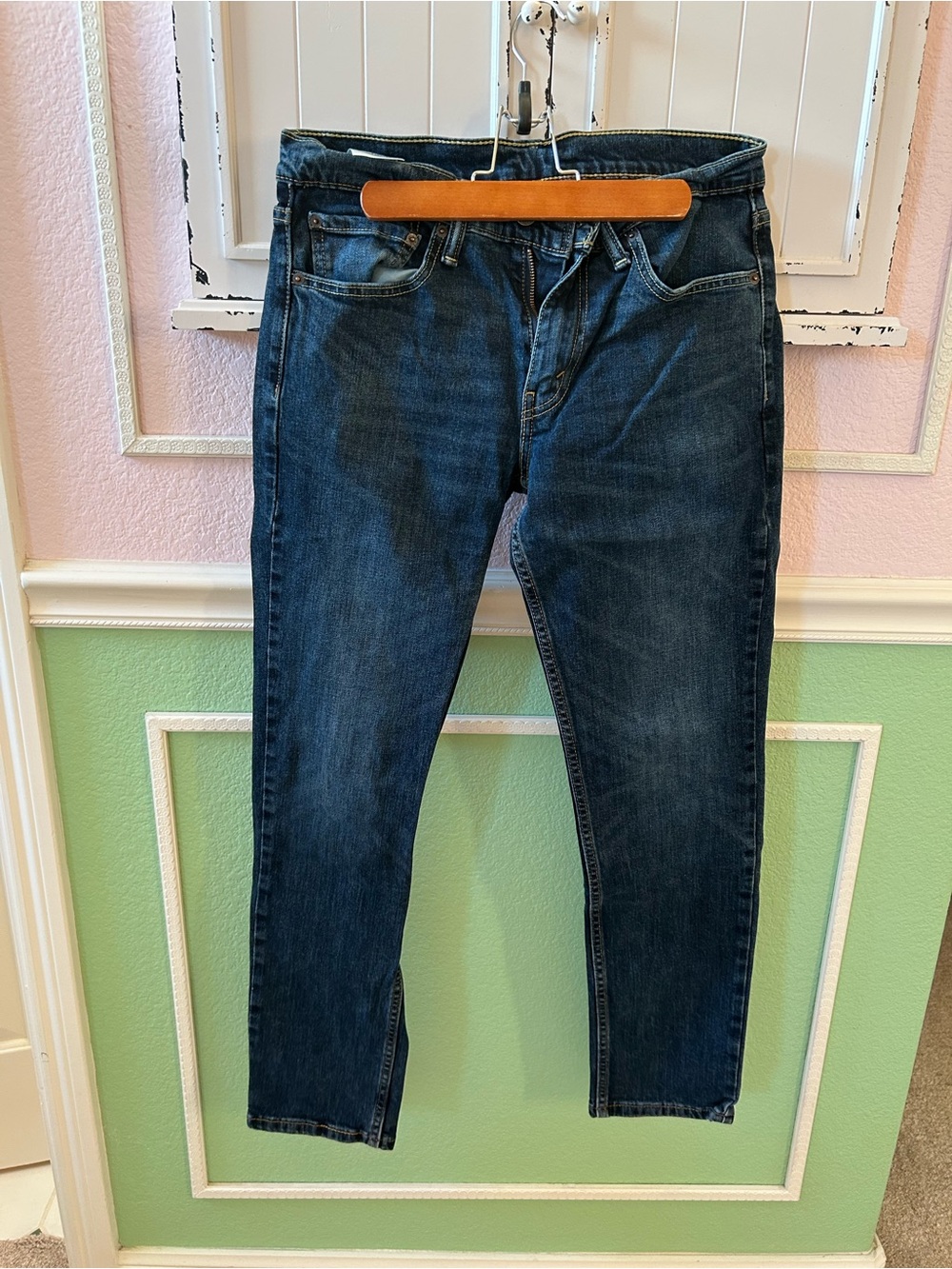 Levi's Men's Denim Dark Blue Straight Leg Jeans 31 W 32 L